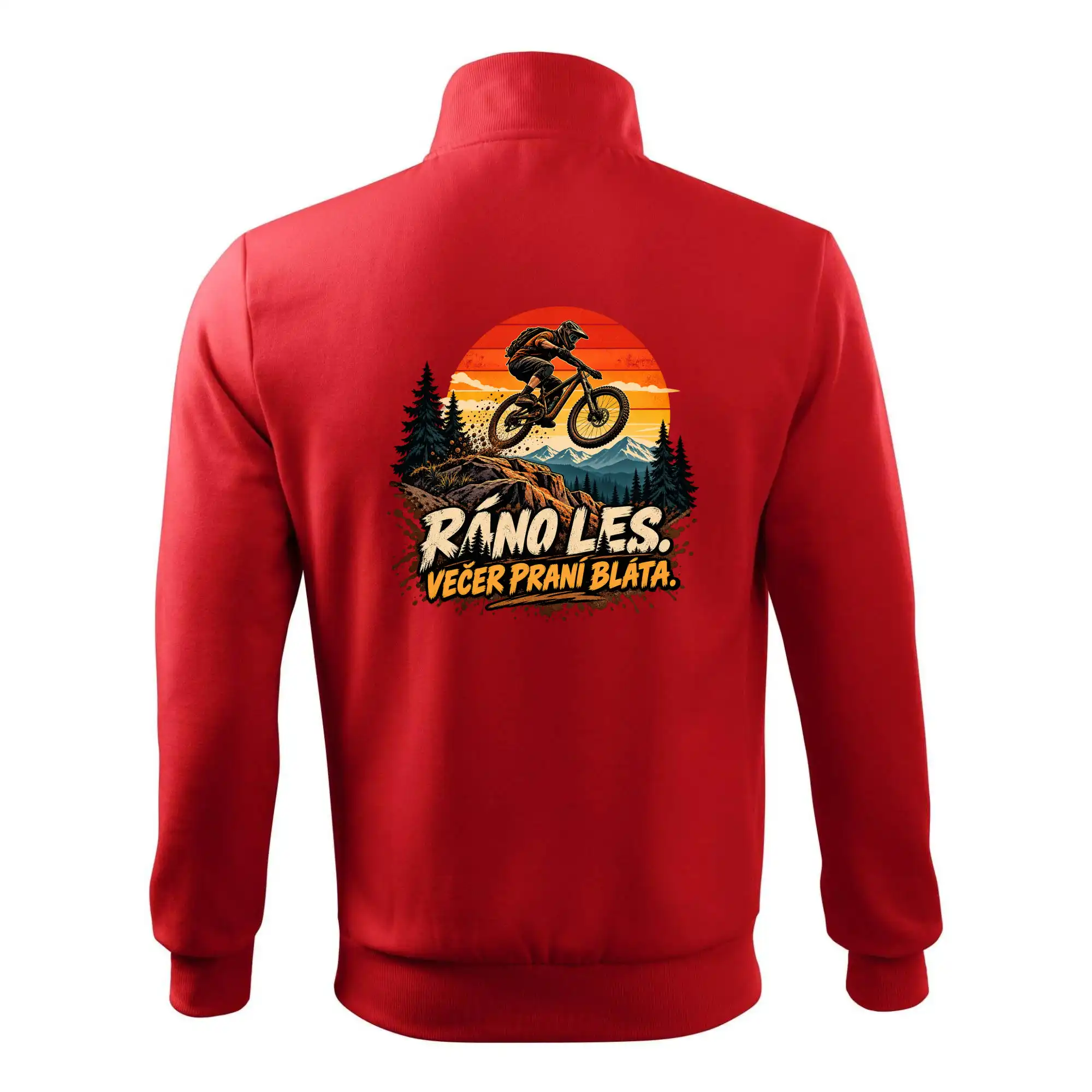 Ráno les večer praní bláta na kole