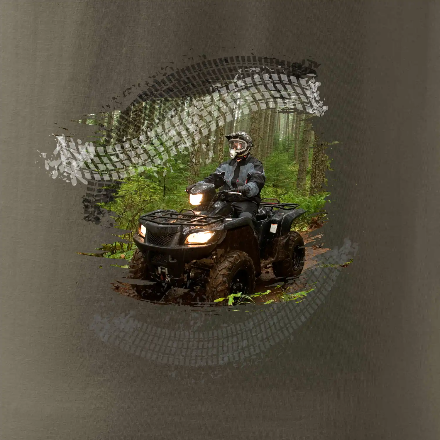 ATV čtyřkolka v lese